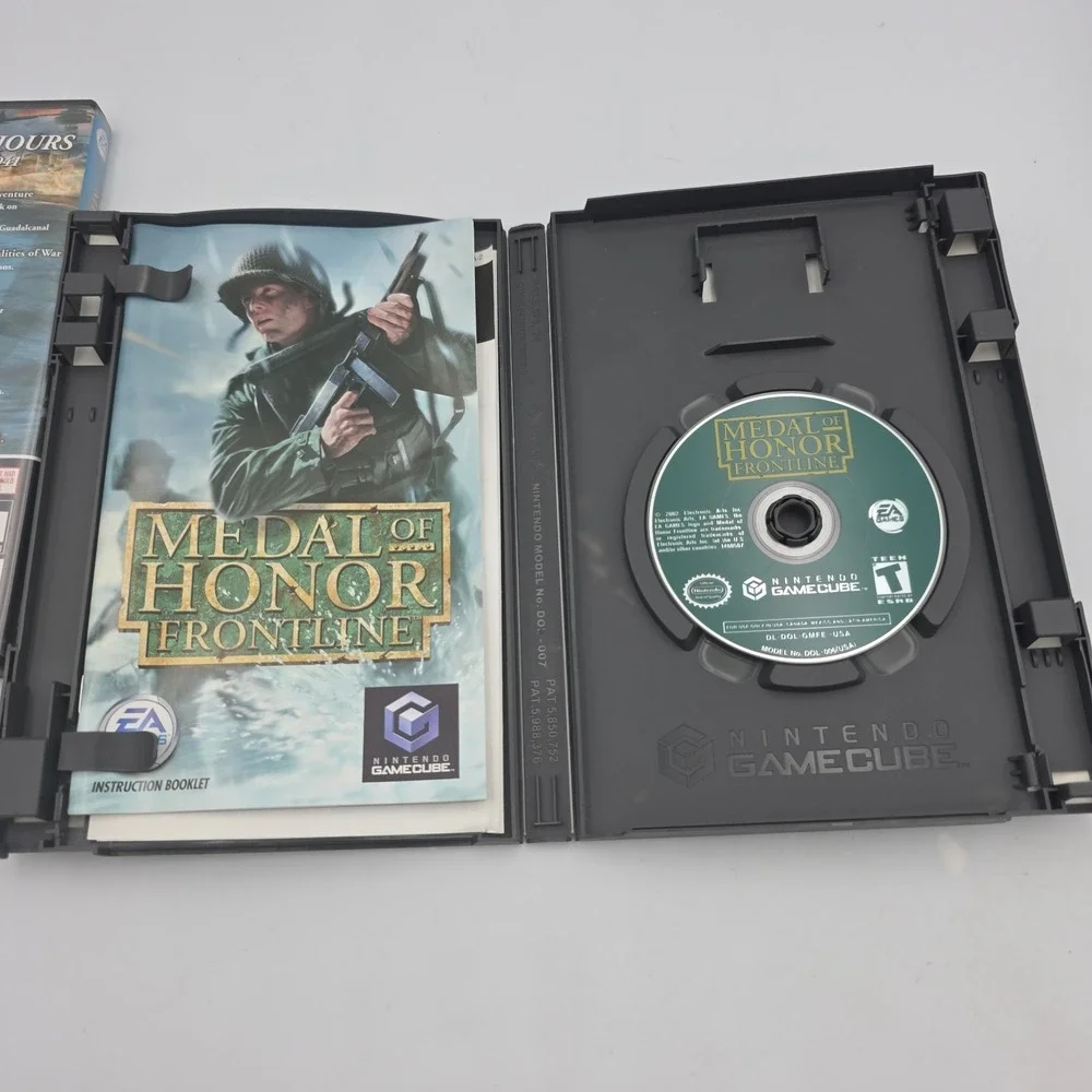 Medal of Honor Rising Sun & Frontline Nintendo Gamecube CIB Lot Of 2 Games